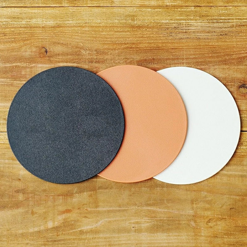 Made in Japan: A set of three colors for a dual-purpose cutting board and dinner plate (B3256)
