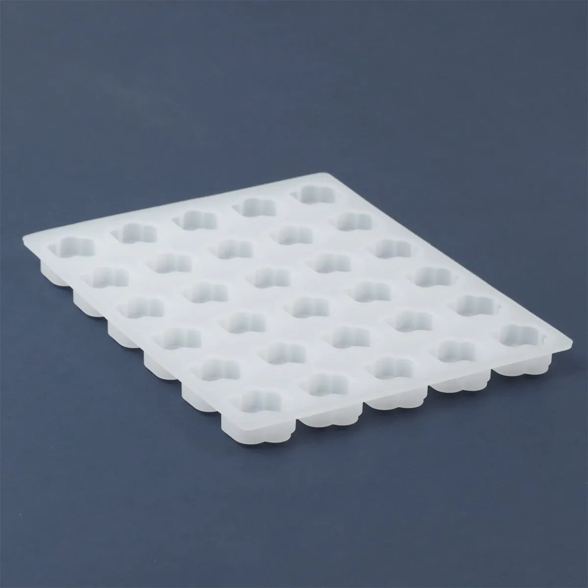 日本直送:肉球 30個量產 シリコンモールド Paw Pad Silicone Mold – 30 Cavity (B2975)