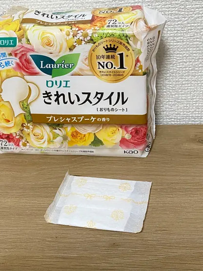 日本製：KAO 花王-樂而雅超薄透氣護墊[珍貴花束] 14cm 72枚(B3897)