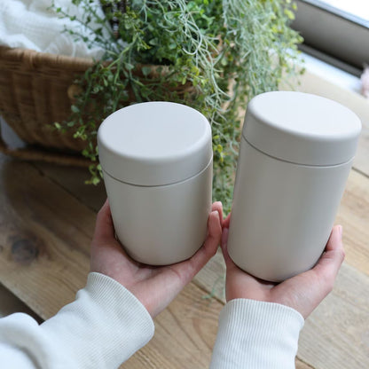 日本製：MUJI 無印良品 廣口保溫保冷湯罐 300/430mL｜灰米色 / 銀色 (B592)