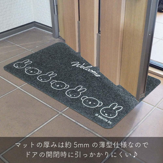 日本製-Okato代購-Miffy與Boris室內室外通用防水止滑玄關地墊L號45x75cm-平鋪包裝-日本進口オカトーMiffy米飛兔Boris熊超薄0.5cm可水洗刮泥防滑玄關地墊-室內外通用開門不卡縫水洗易乾-改善鞋底泥沙帶回家及門口地墊卡門縫-日系簡約美學家居用品照