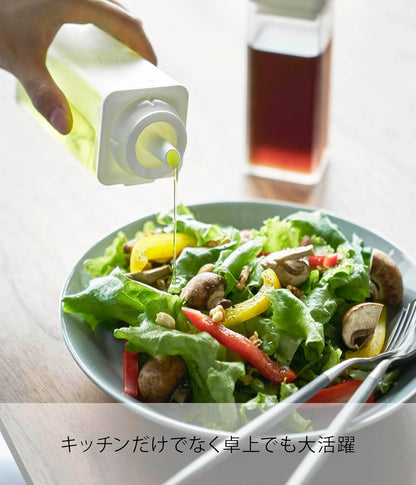 日本設計-山崎實業代購-Yamazaki-tower密閉充填用調味料瓶-白色250ml輕量裝-日本進口極簡廚房收納油瓶-單手按壓開閉防漏醬油瓶-全分解拆洗防潮矽膠圈-日系質感美學餐廚用品照