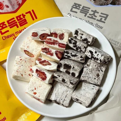 Made in Korea: Viral Twizel, Chewy Nougat Marshmallow Crumbs / Strawberry 80g (B3202)