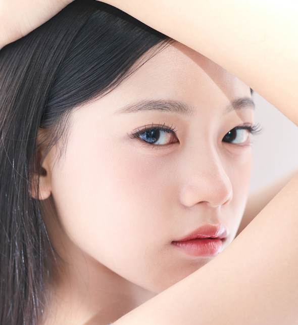 Made in Korea: SooAdor | K-pop Idol-tier Pre-Glued Segmented Eyelashes, 80 pieces with Tweezers (B3450)