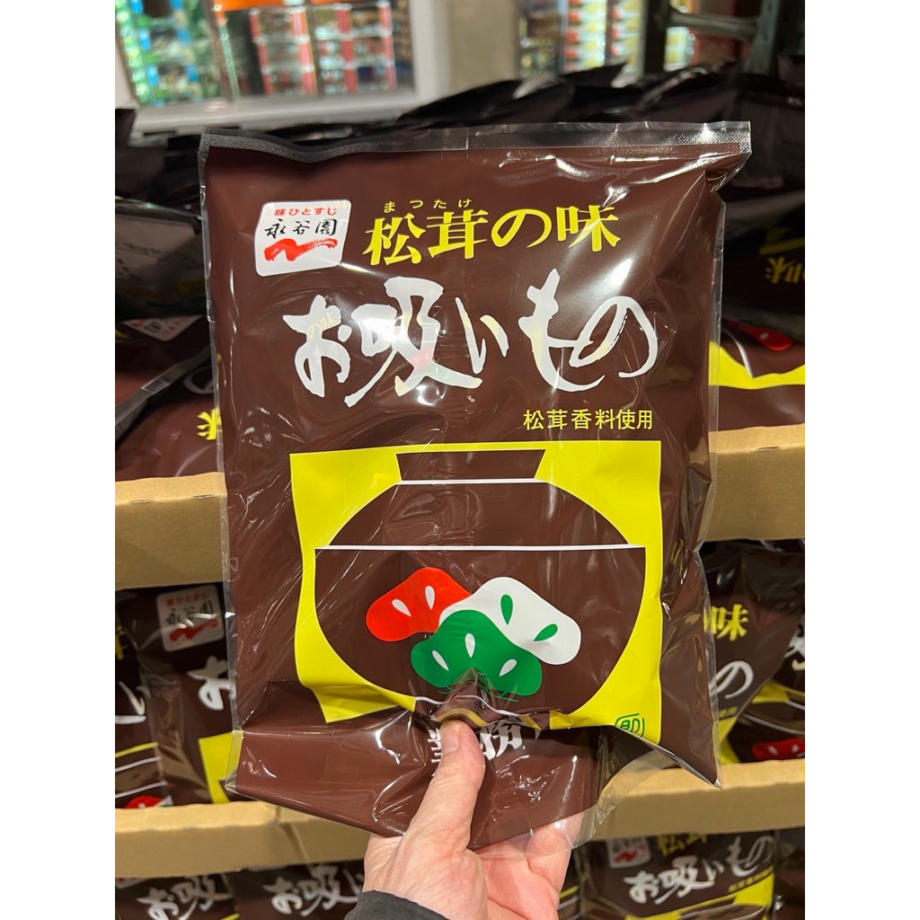 日本製永谷園松茸風味清湯粉 50 包裝大容量，含有海帶與鰹魚高湯，適合作為萬能調味料、茶碗蒸及炊飯